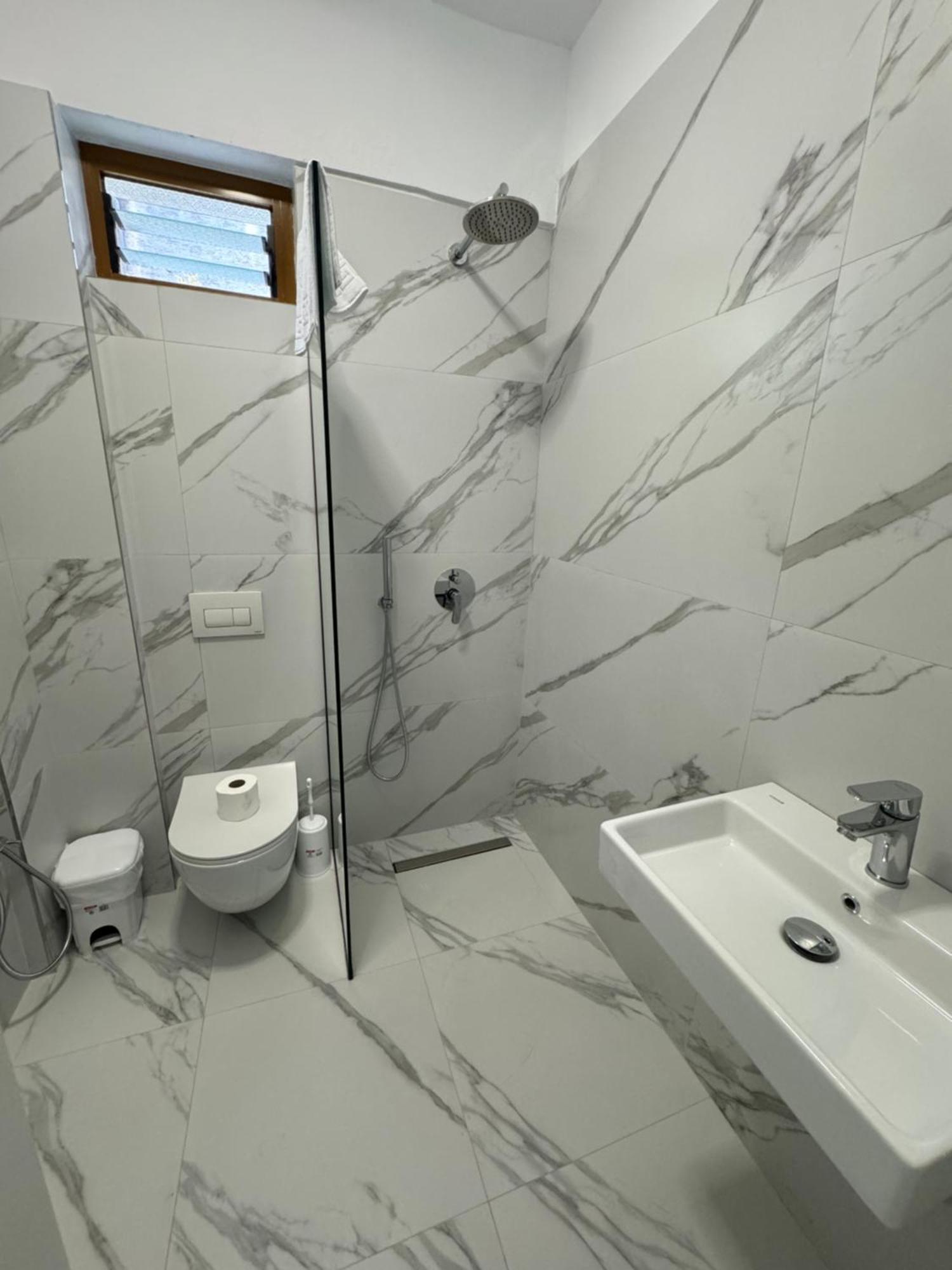 Meraki Hotel Sarandë 外观 照片